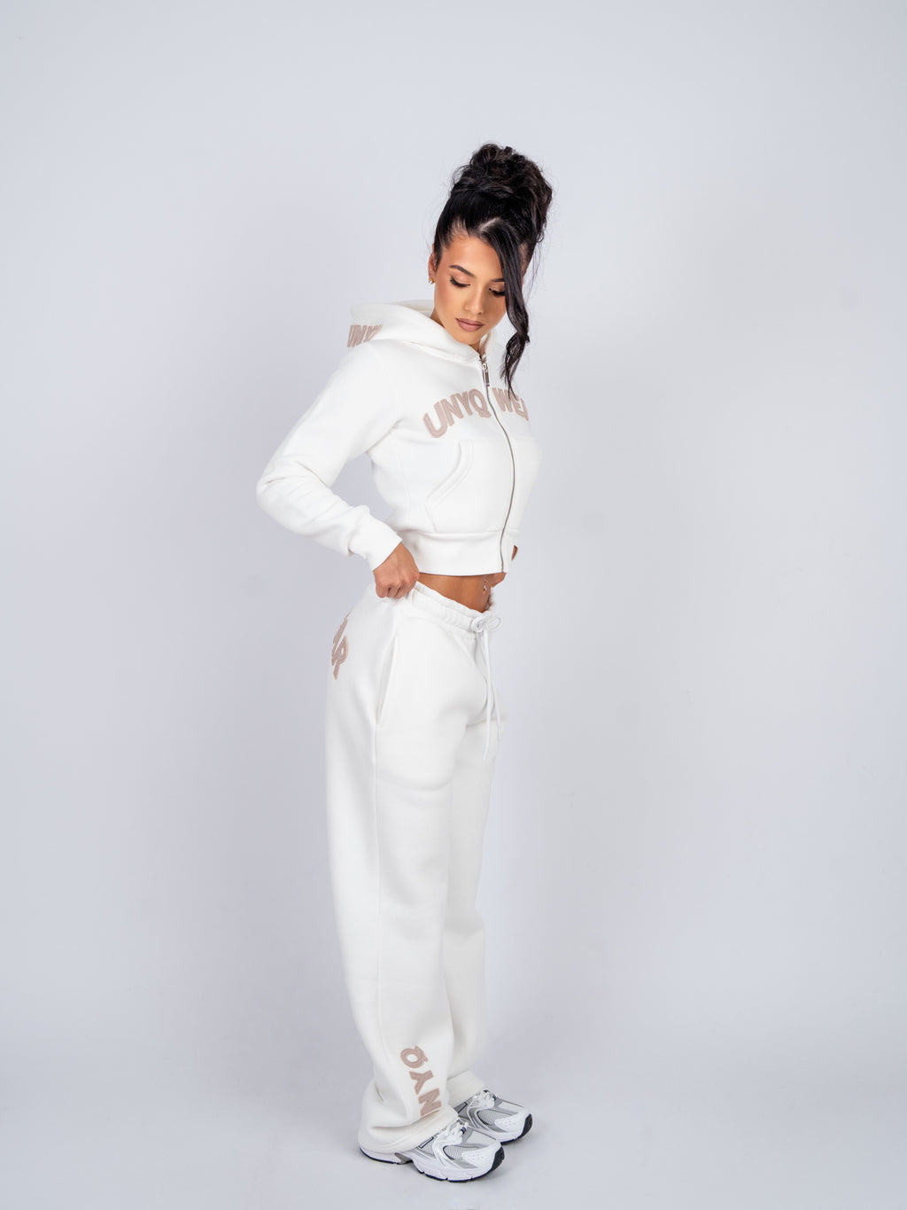 Calm Cropped Zip Jacket
